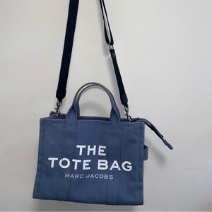 The tote bag Marc Jacob.
